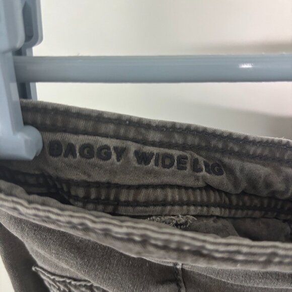 American Eagle Grey Stretchy Tie Waist Lightweight Cargo Pants Size 4 - Picture 4 of 5